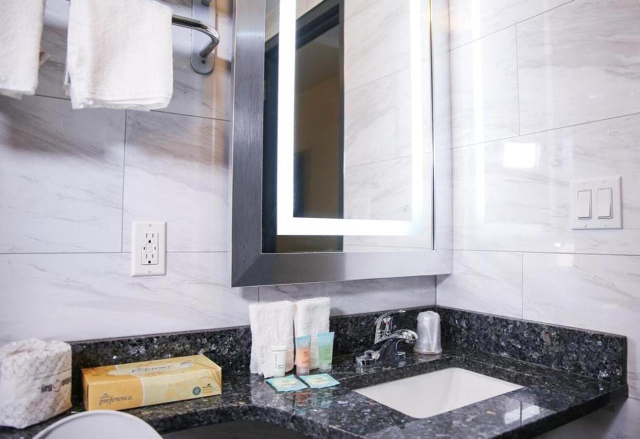 Casa Blanca Hotel Brooklyn Нью-Йорк Екстер'єр фото